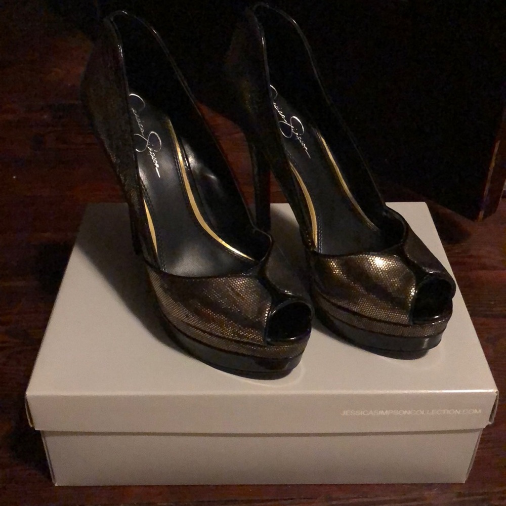 Jessica Simpson heels